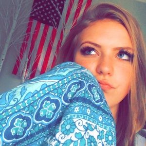 Meet your Posher, Madi